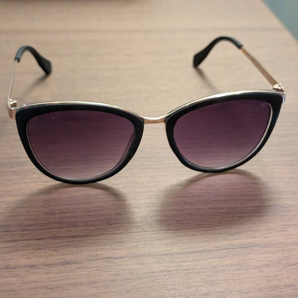 A.J. Morgan Ladies Sunglasses
